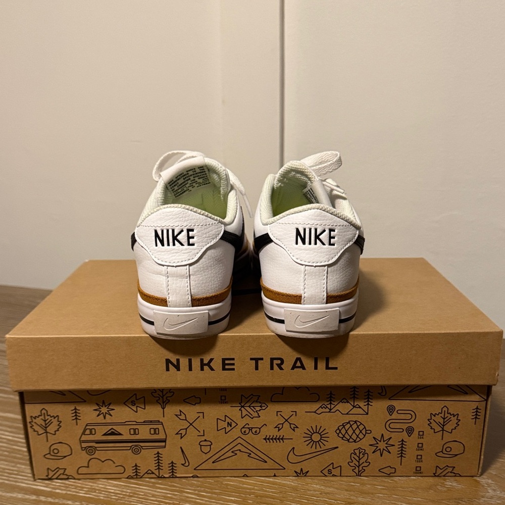 Woman’s Nike Court Legacy Sneaker - Picture 3 of 5